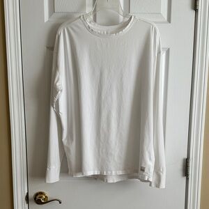 Vuori White Long Sleeve T- Shirt Large oversized